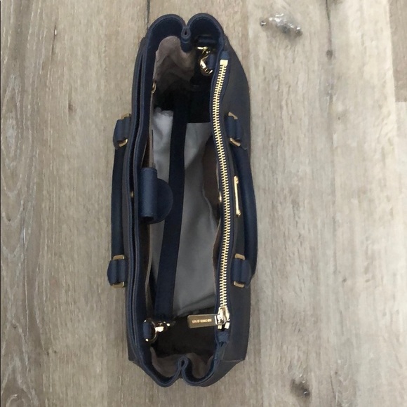 Michael Kors Purse - Picture 2 of 4